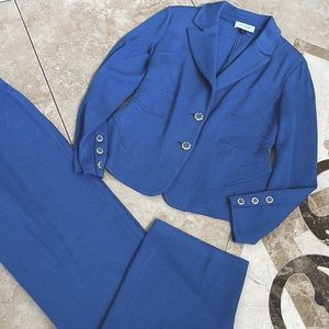‼️Closet Clear Out 🚨ST. JOHN COLLECTION blue suit set Jacket and pant PERFECT